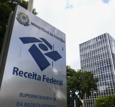 Não fez a declaração do Imposto de Renda ainda? Veja como fazer ( Imagem: Marcelo Camargo agência Brasil)