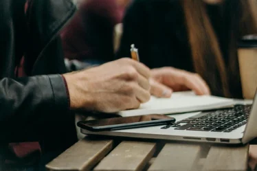 Freelancers: Como cobrar em dólar usando carteiras digitais