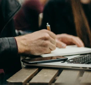 Freelancers: Como cobrar em dólar usando carteiras digitais